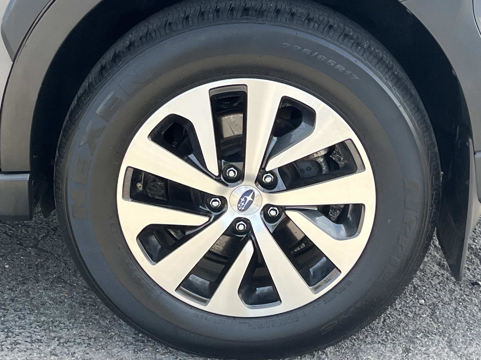 Used 2024 Subaru Outback Premium AWD/4WD image 12