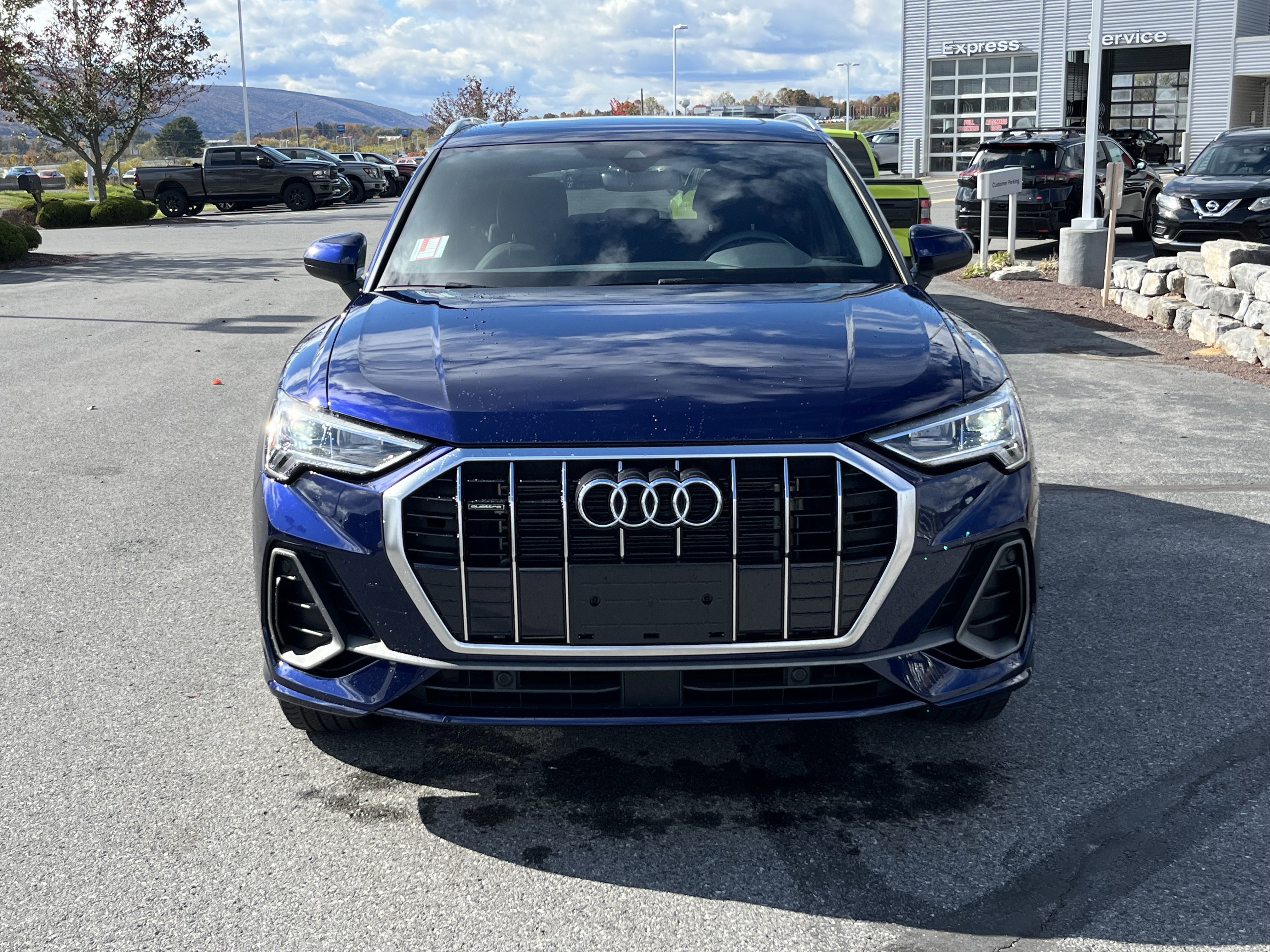 Used 2023 Audi Q3 2.0T Premium image 10