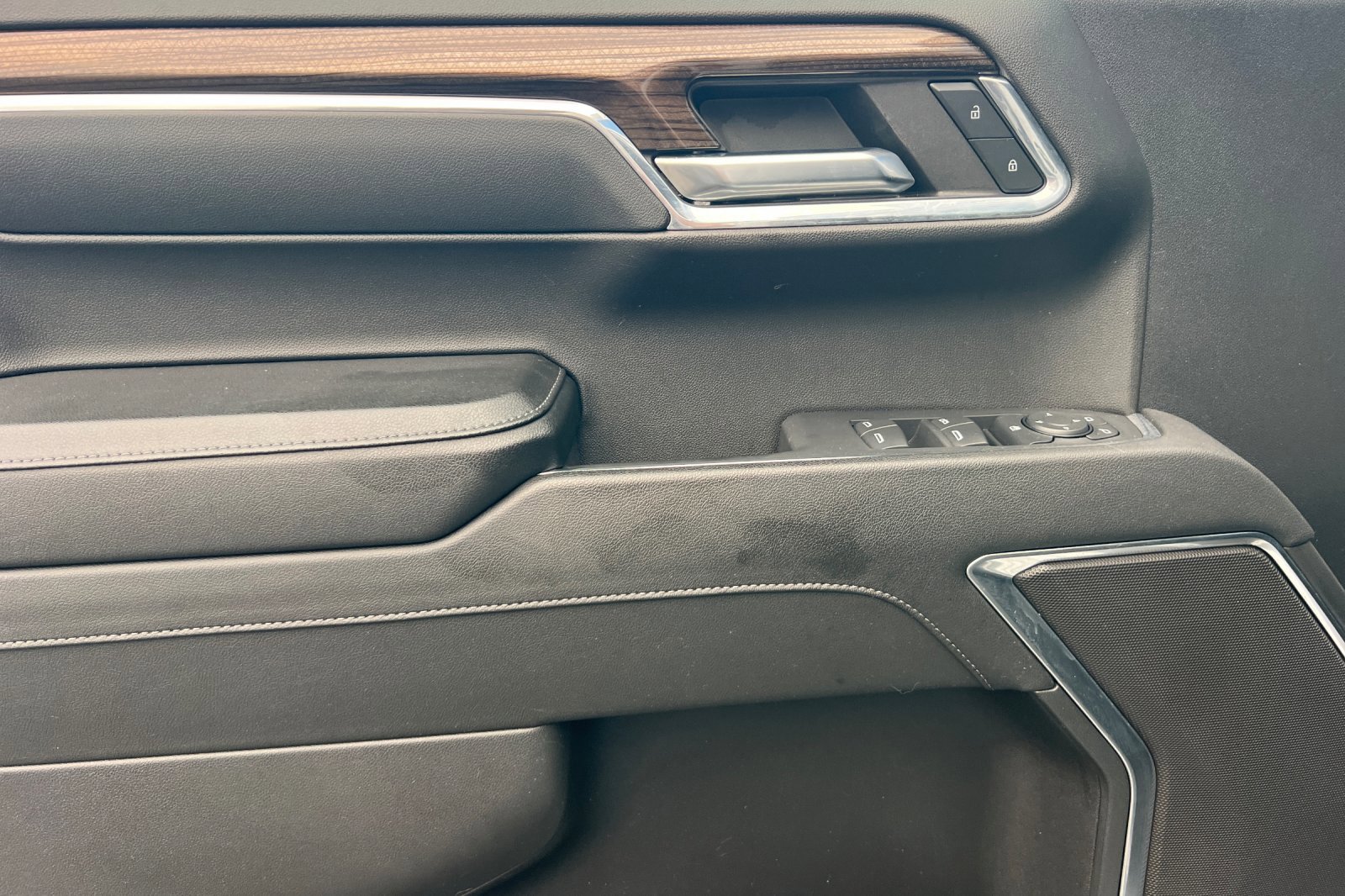 Used 2024 Chevrolet Silverado 1500 RST w/ Z71 Off-Road Package image 11