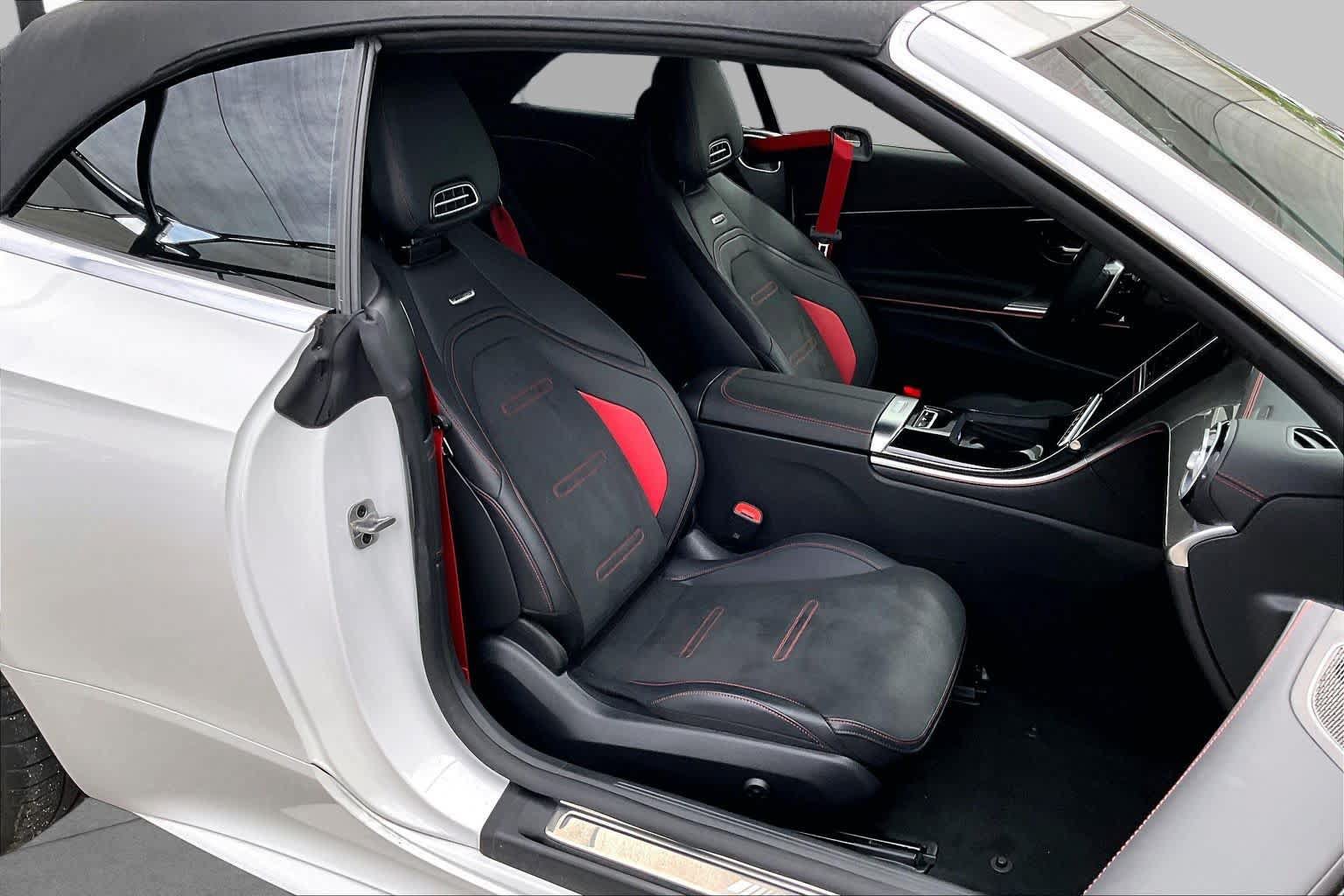 Certified 2026 Mercedes-Benz CLE 53 AMG 4MATIC Cabriolet image 9