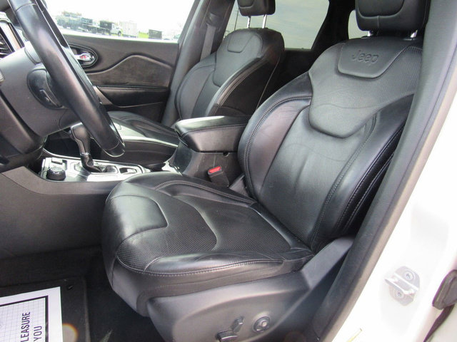 Used 2019 Jeep Cherokee High Altitude AWD/4WD image 26