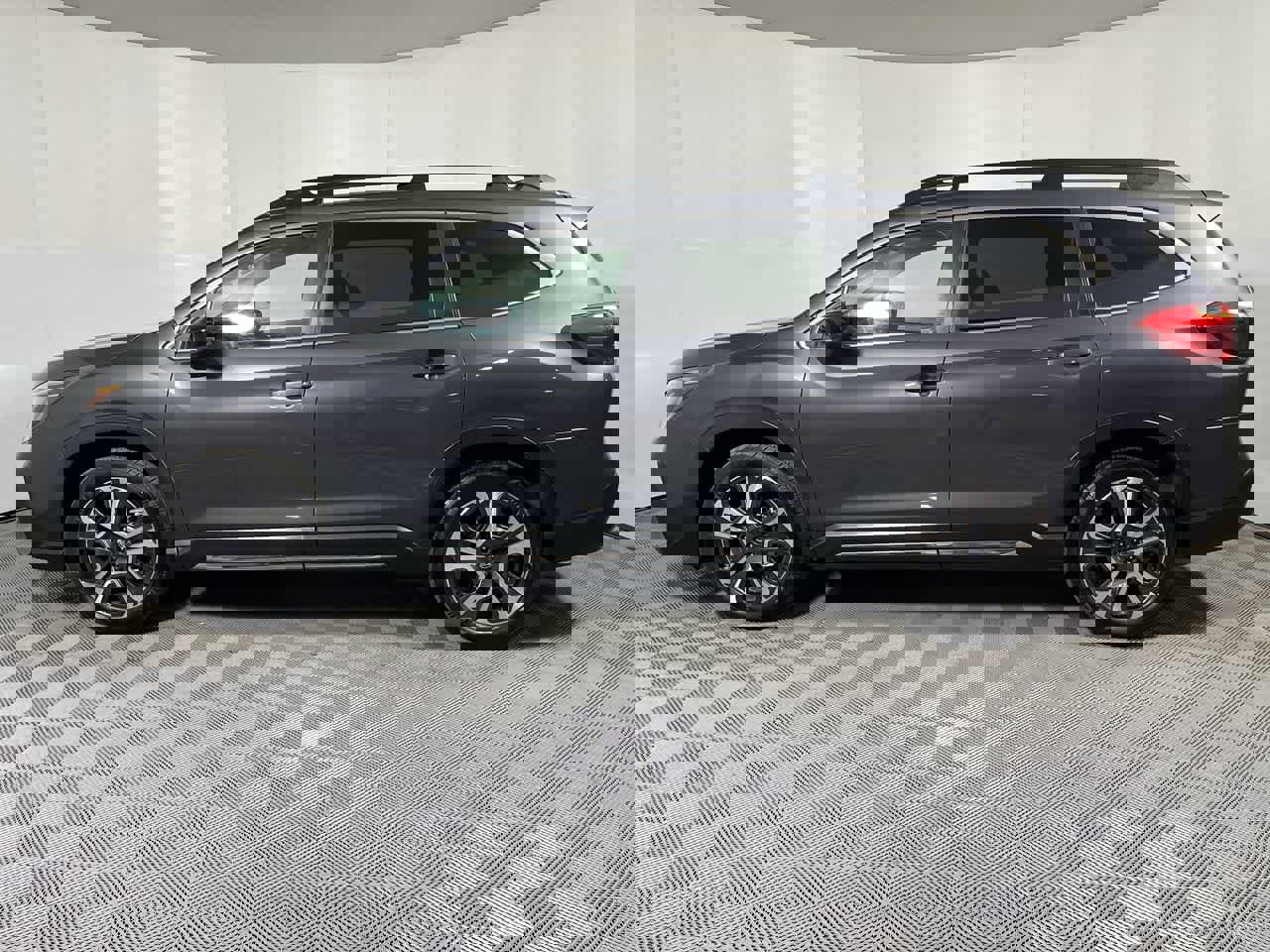 Used 2024 Subaru Ascent Limited image 5