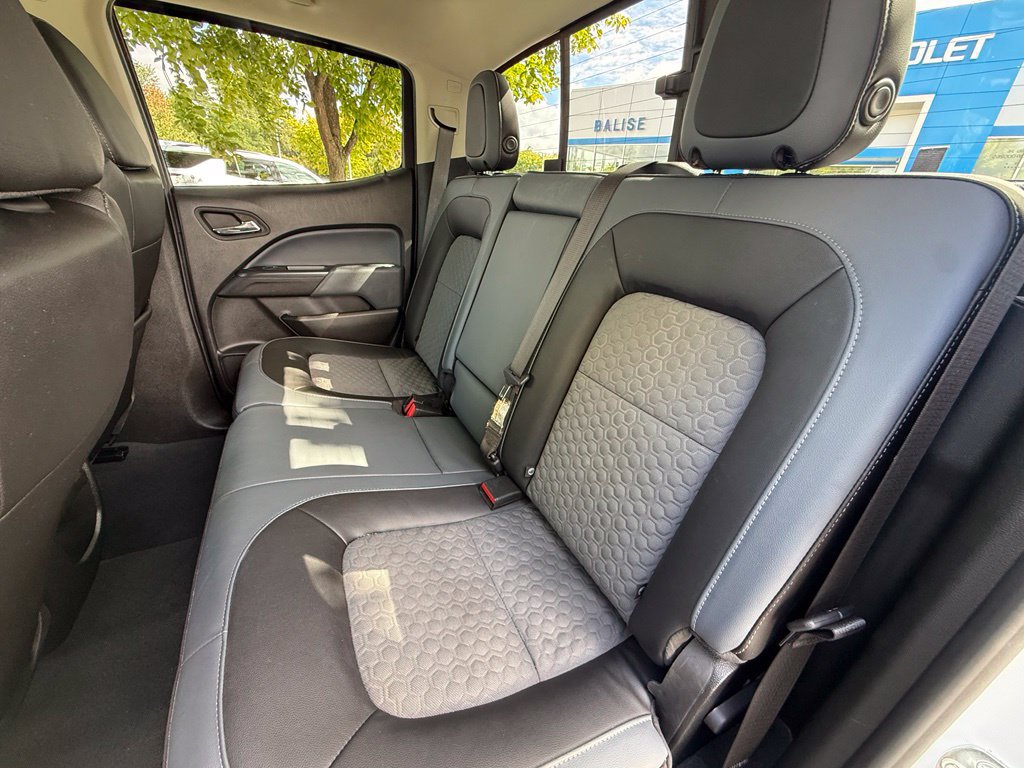 Used 2022 Chevrolet Colorado Z71 w/ Safety Package RWD image 23