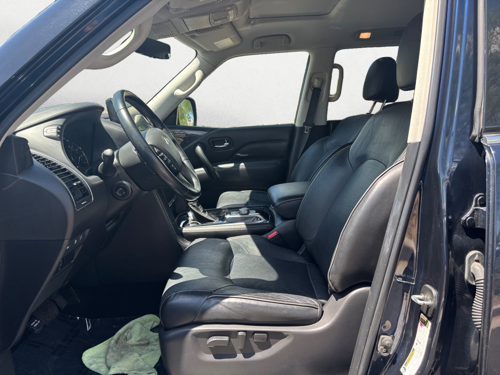 Used 2022 INFINITI QX80 Luxe image 9