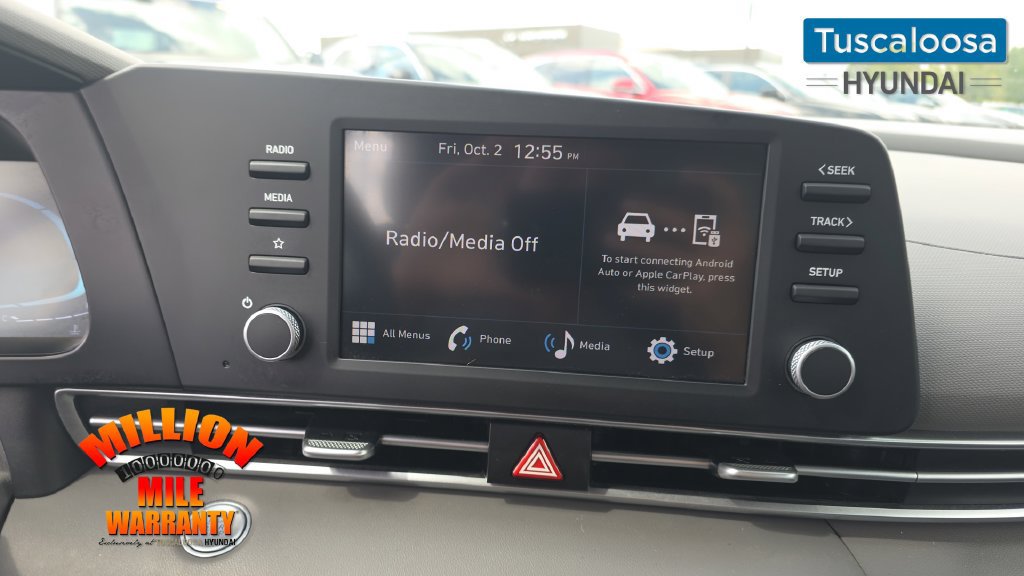 Used 2025 Hyundai Elantra Sport FWD image 19