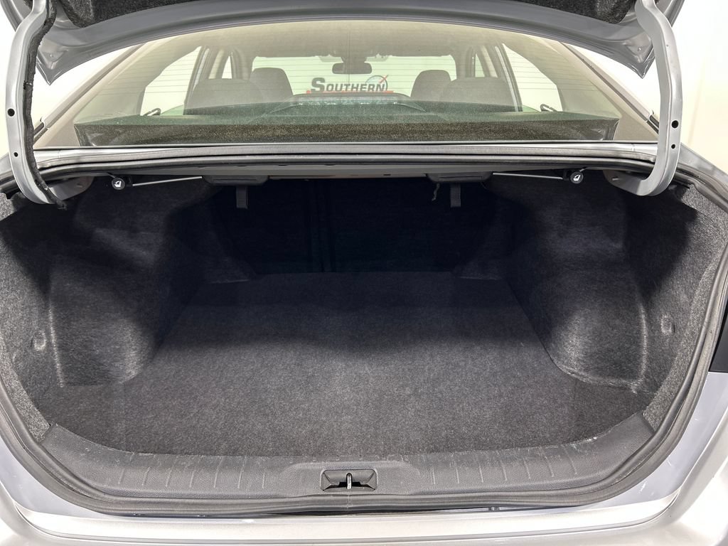 Used 2024 Nissan Altima 2.5 SV FWD image 19