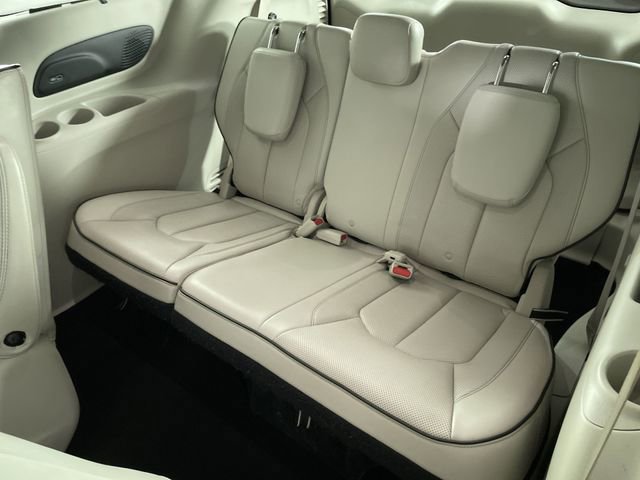 Used 2018 Chrysler Pacifica Limited w/ Advanced Safetytec Group image 36