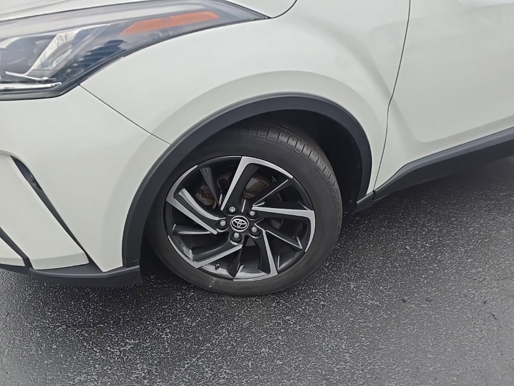 Certified 2021 Toyota C-HR Limited image 2