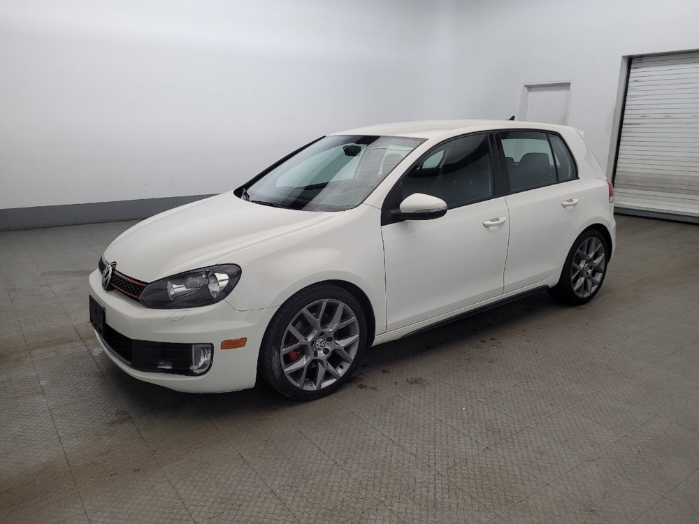 Used 2014 Volkswagen GTI Wolfsburg Edition image 2