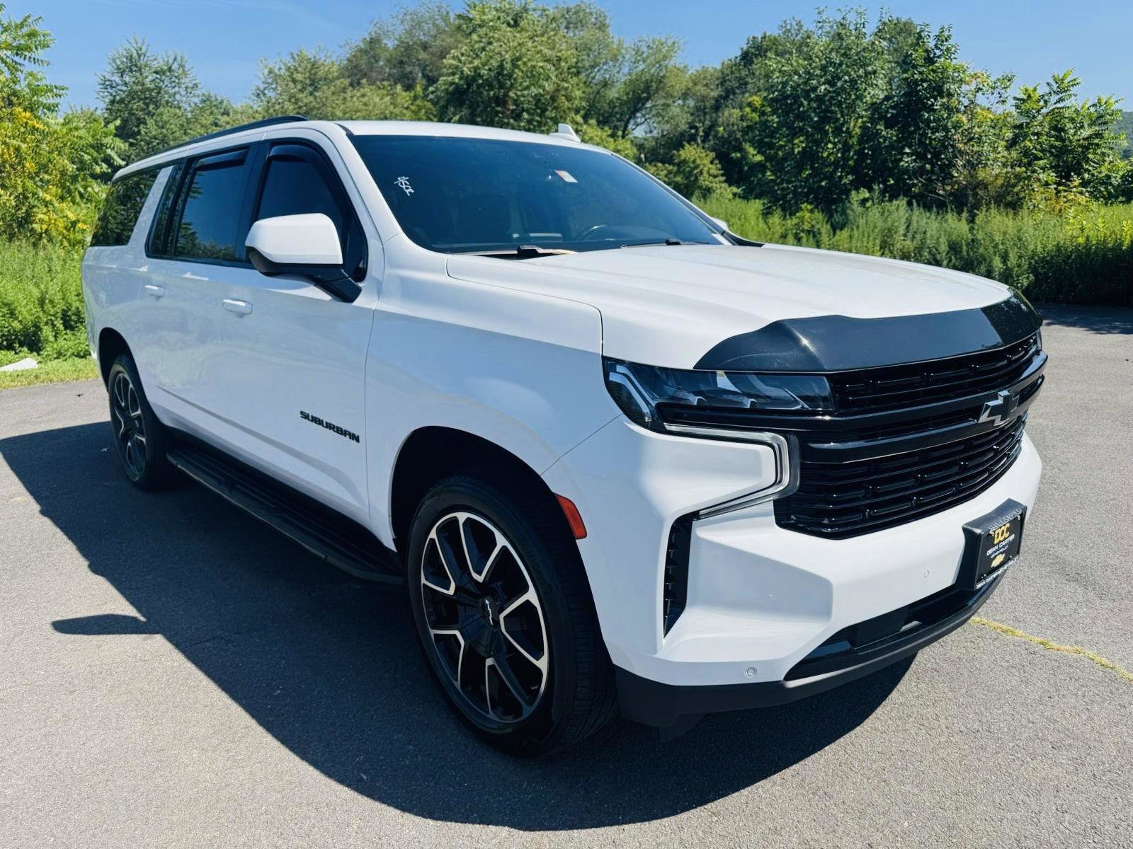 Used 2023 Chevrolet Suburban RST image 12