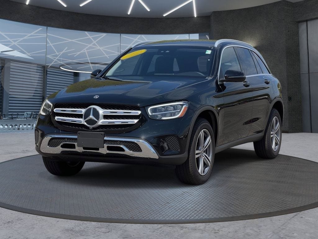 Used 2022 Mercedes-Benz GLC 300 4MATIC w/ Premium Package Lite image 2