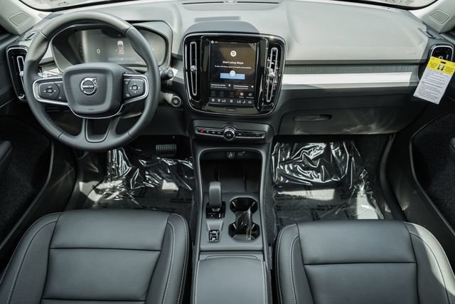 New 2026 Volvo XC40 B5 Core w/ Protection Package Premier AWD/4WD image 20