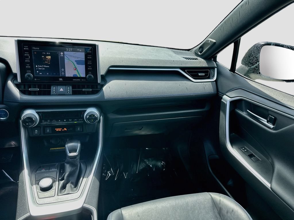 Used 2020 Toyota RAV4 XSE AWD/4WD image 22