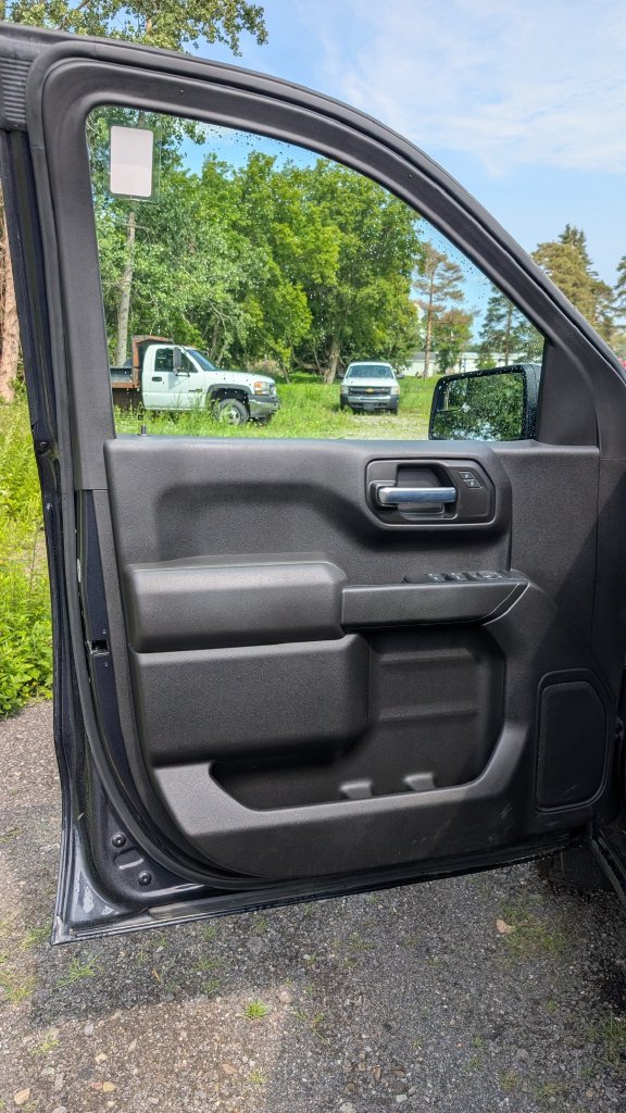Used 2023 Chevrolet Silverado 1500 Custom AWD/4WD image 6