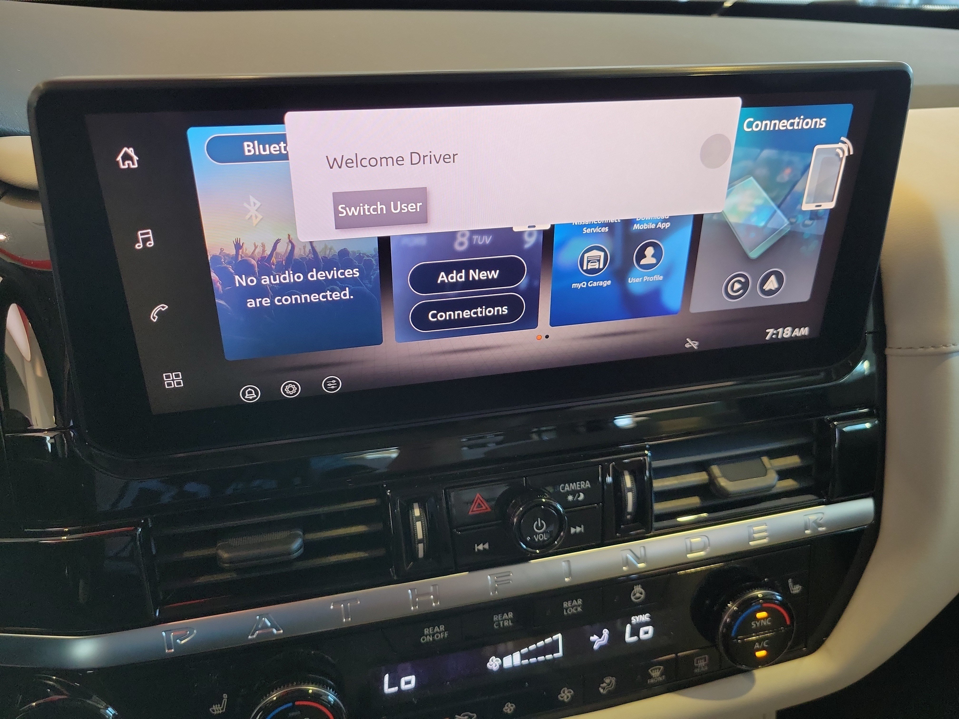 New 2026 Nissan Pathfinder SL FWD image 16