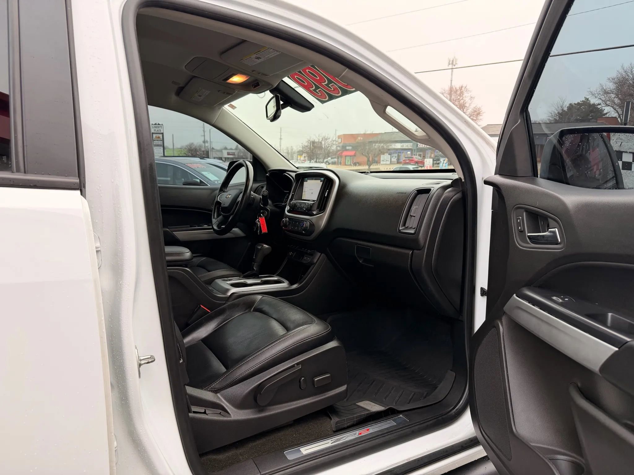 Used 2018 Chevrolet Colorado ZR2 image 29