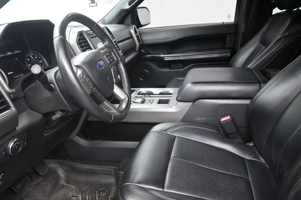 Used 2020 Ford Expedition XLT w/ Equipment Group 201A RWD image 12