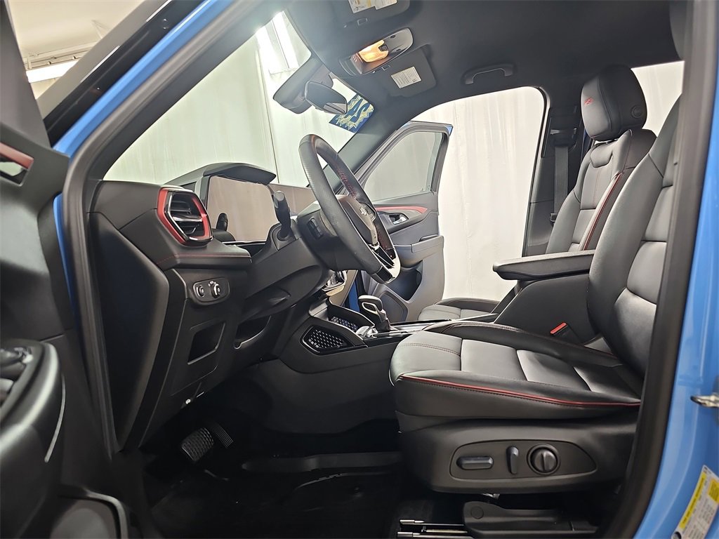 Certified 2024 Chevrolet TrailBlazer RS w/ Driver Confidence Package image 18