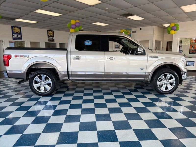 Used 2018 Ford F150 King Ranch w/ Equipment Group 601A Luxury AWD/4WD image 8