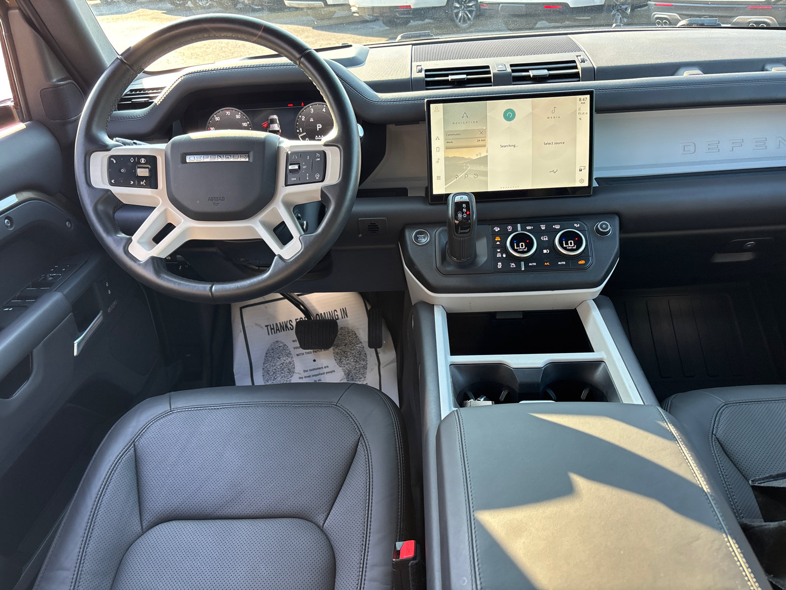 Used 2025 Land Rover Defender 110 X-Dynamic SE AWD/4WD image 26