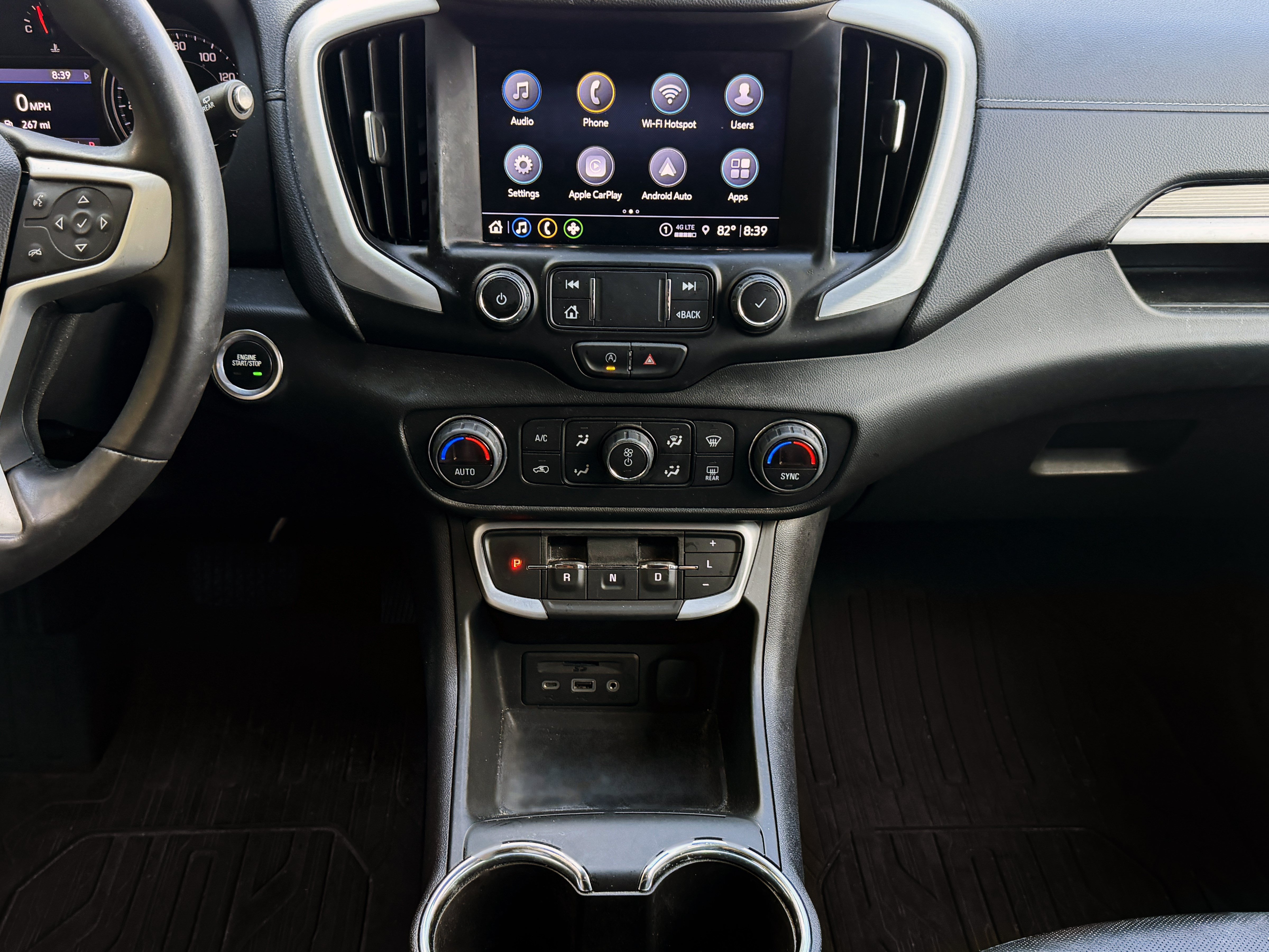 Used 2022 GMC Terrain SLT w/ Tech Package FWD image 7