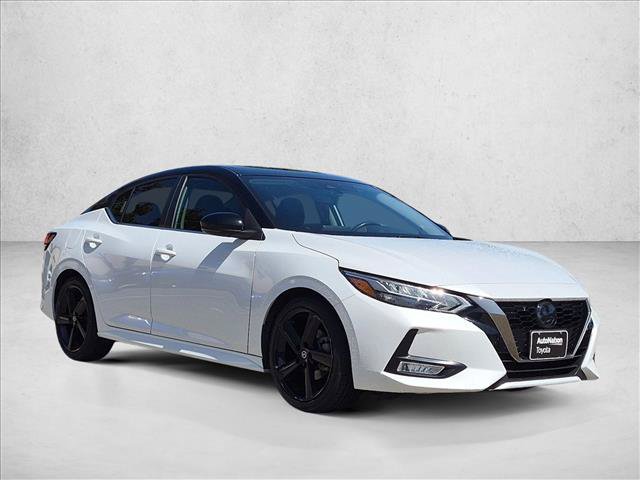 Used 2022 Nissan Sentra SR w/ Lighting Package FWD image 3