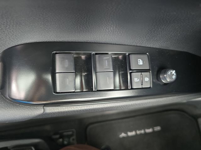Used 2026 Toyota Camry SE w/ Convenience Package FWD image 28