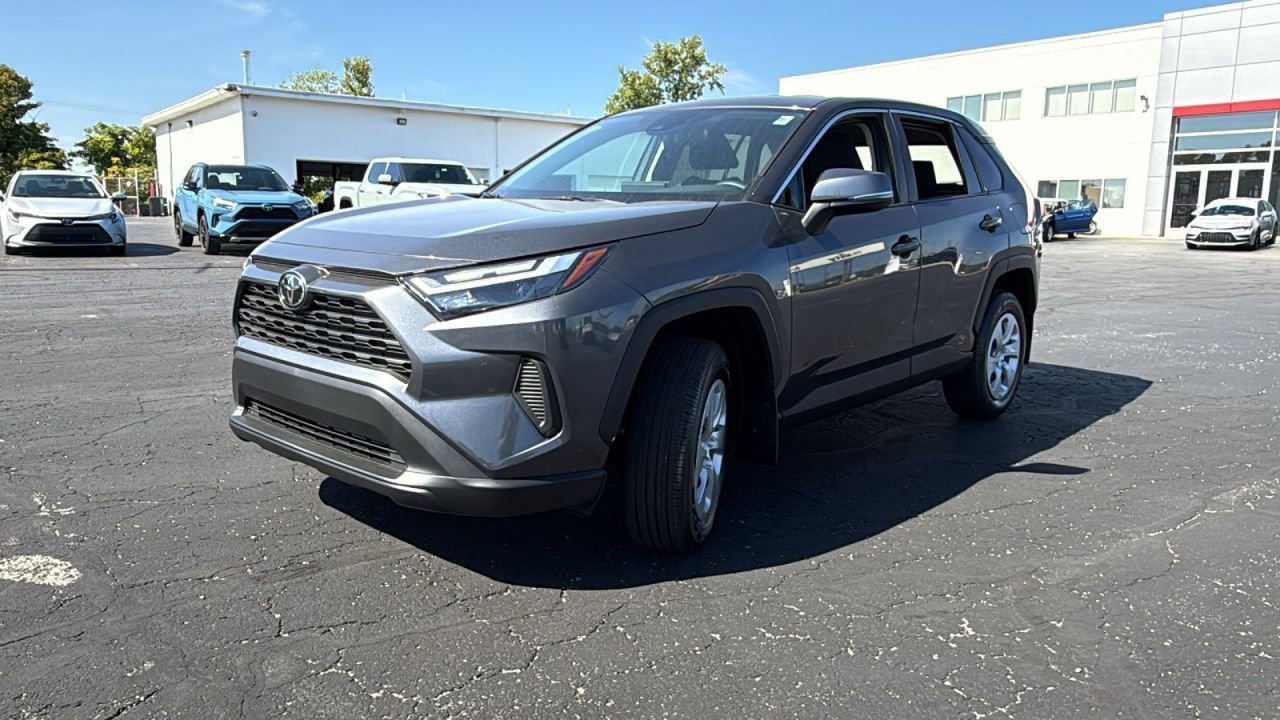 New 2025 Toyota RAV4 LE image 3