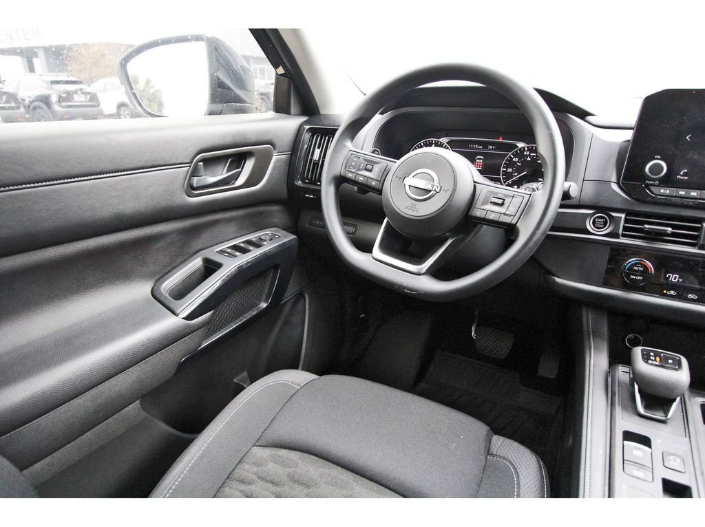 Certified 2024 Nissan Pathfinder S FWD image 8