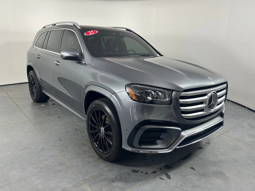 Used 2025 Mercedes-Benz GLS 450 4MATIC image 9