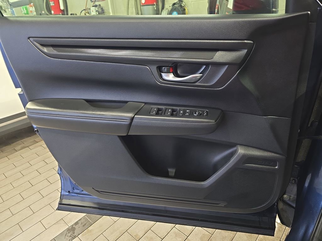 Used 2024 Honda CR-V LX image 27