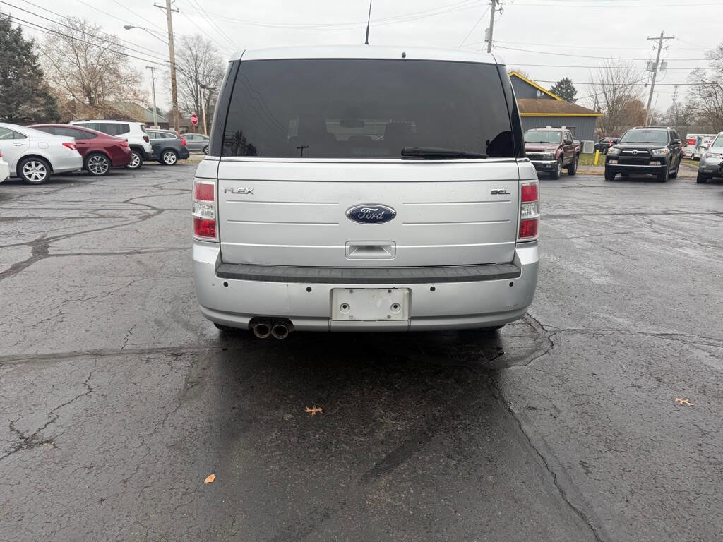 Used 2010 Ford Flex SEL image 8