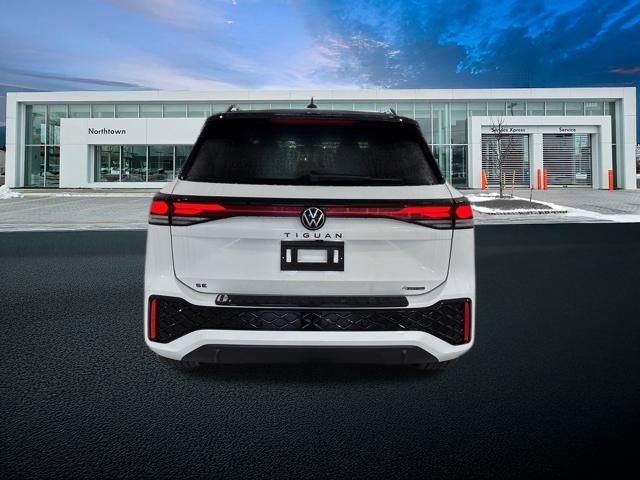 New 2026 Volkswagen Tiguan SE R-Line image 5