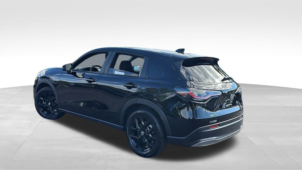 Used 2023 Honda HR-V Sport image 5