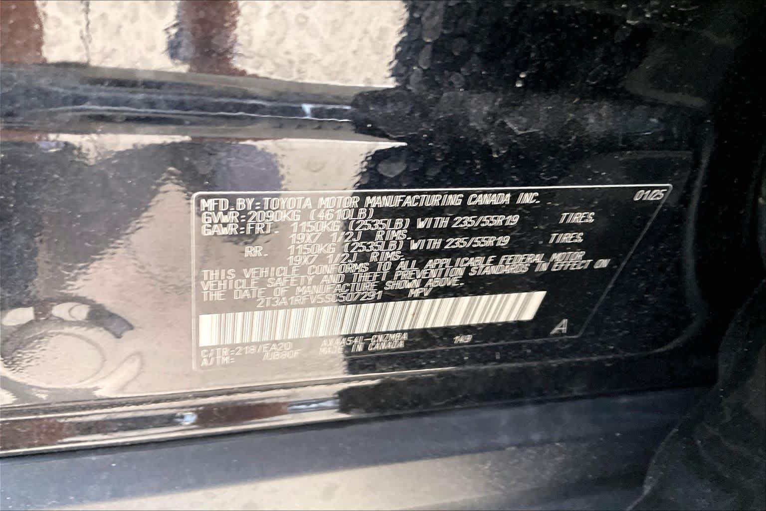 Used 2025 Toyota RAV4 XLE Premium w/ Weather Package AWD/4WD image 31