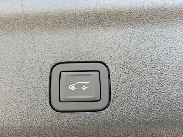New 2026 Chevrolet Suburban Z71 w/ Comfort Package AWD/4WD image 54
