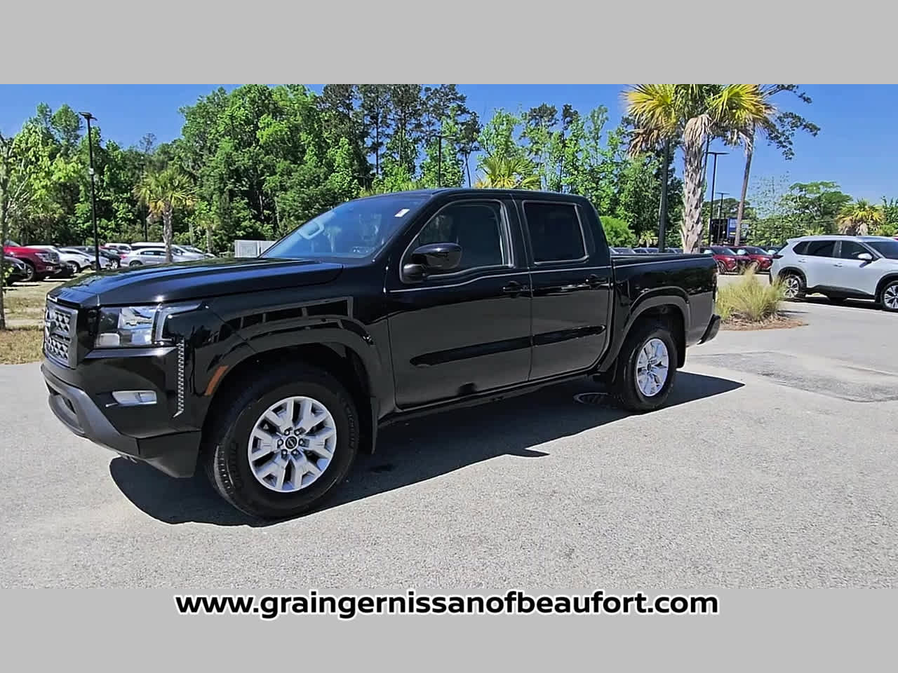 Used 2023 Nissan Frontier SV w/ SV Convenience Package image 23