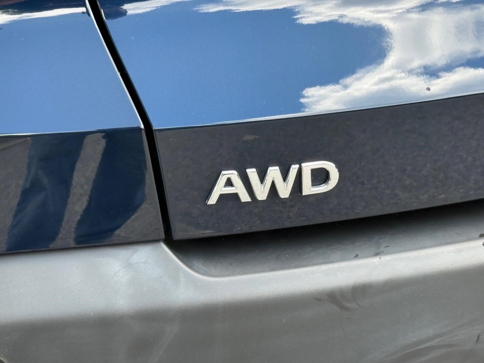 Used 2023 INFINITI QX55 Luxe w/ Cargo Package AWD/4WD image 15
