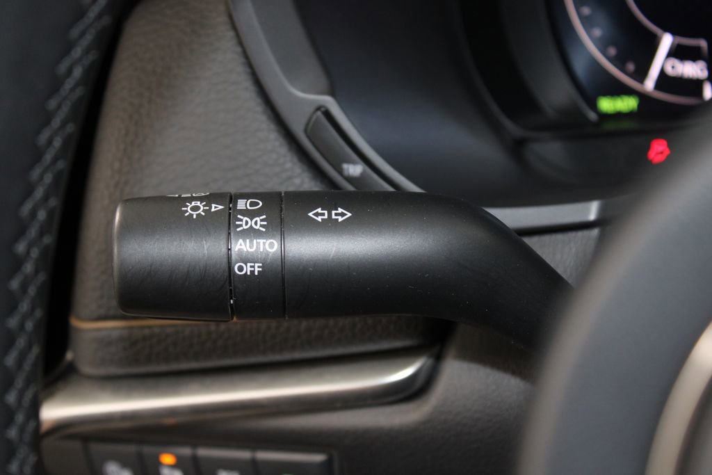 Used 2025 MAZDA CX-70 Plug-In Hybrid w/ Premium Pkg image 37