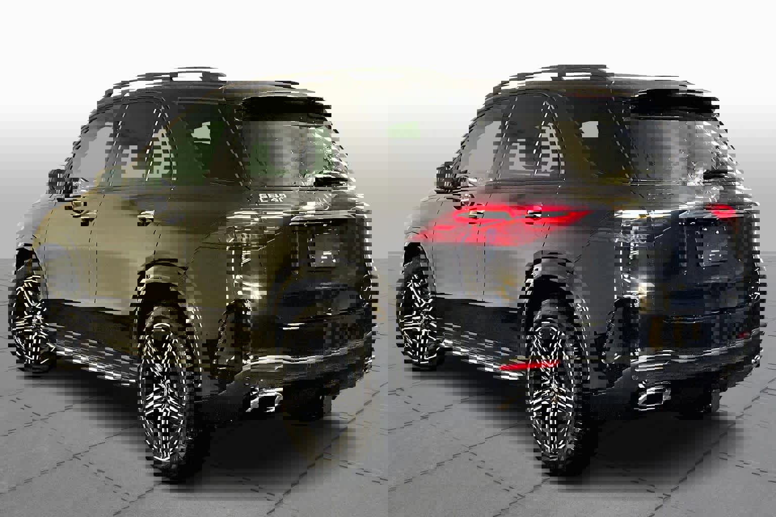 New 2026 Mercedes-Benz GLE 450 4MATIC image 3