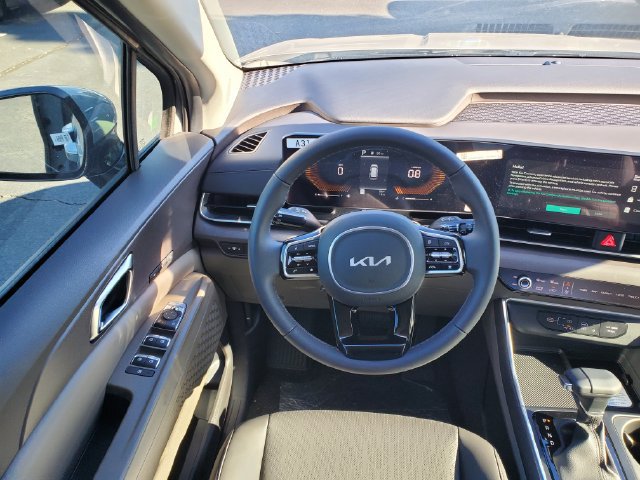 New 2026 Kia Carnival EX FWD image 13