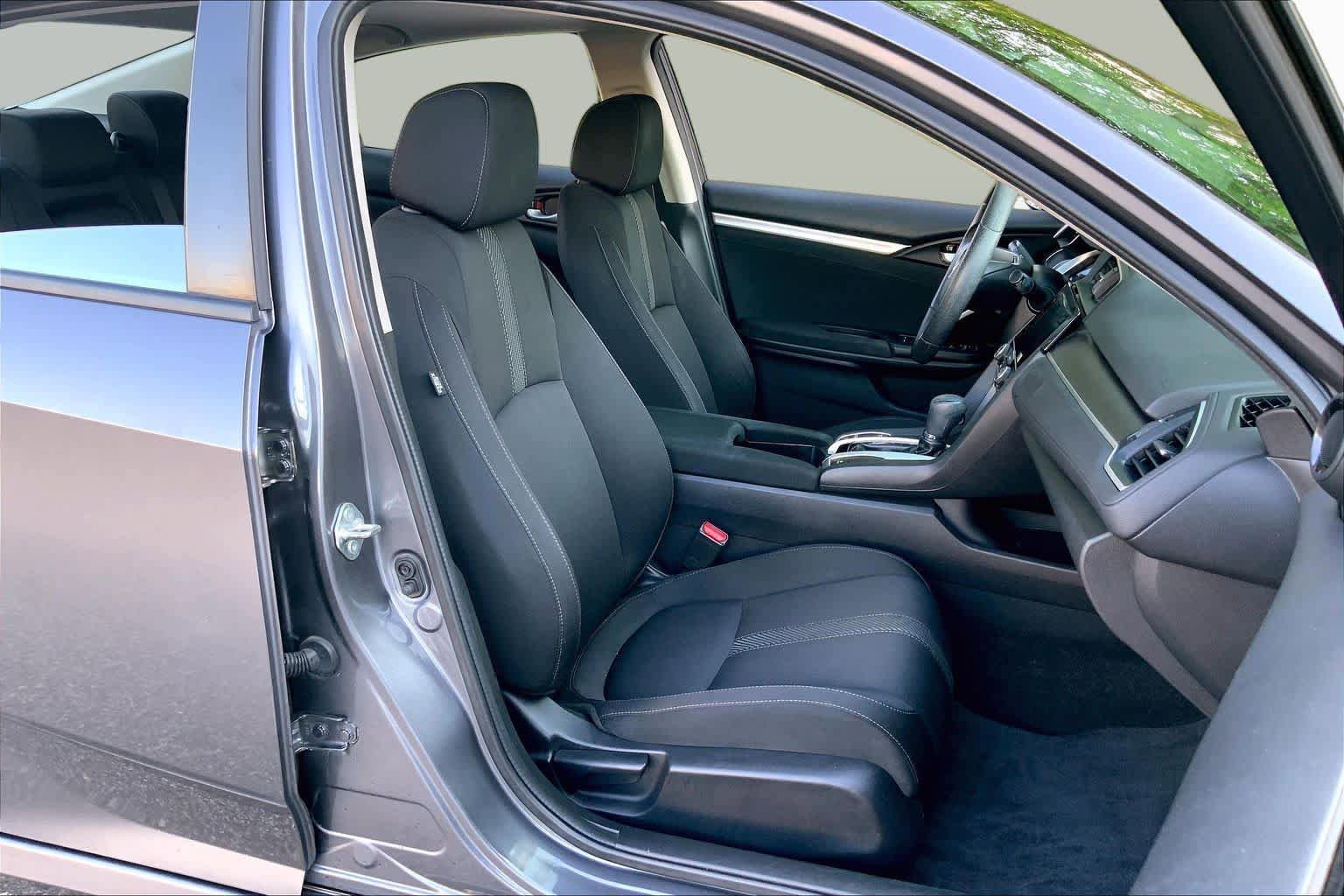 Used 2018 Honda Civic EX image 8
