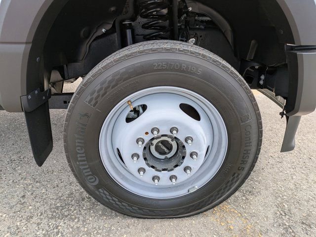 Certified 2024 Ford F550 4x4 Regular Cab Super Duty image 11