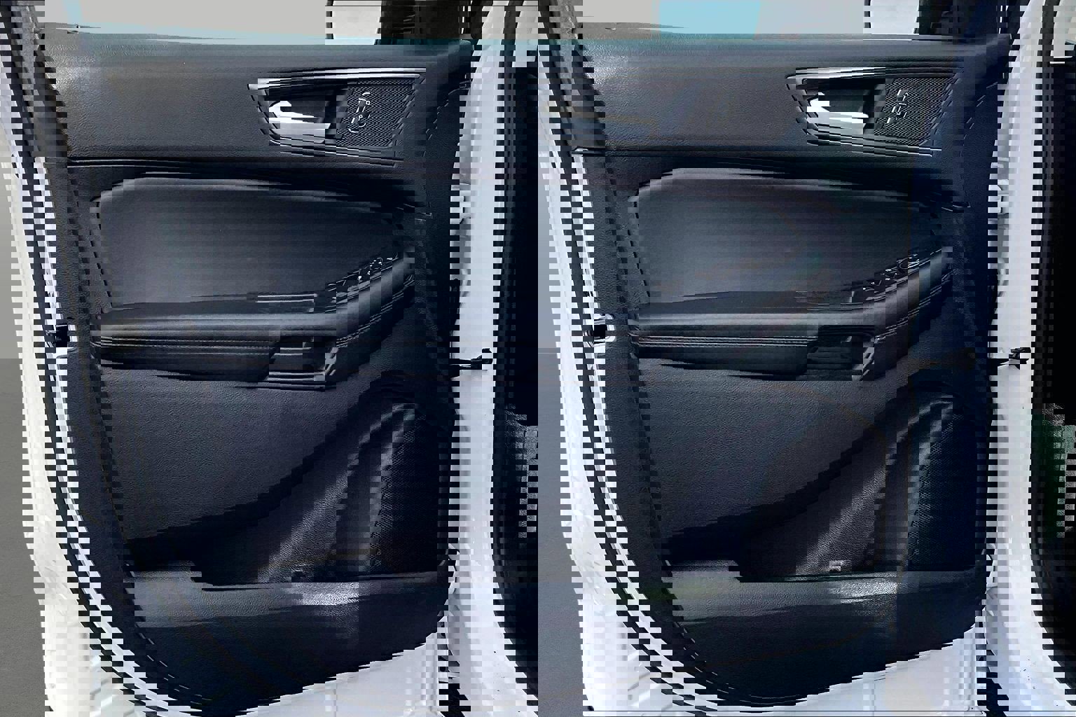 Used 2020 Ford Edge SE image 16