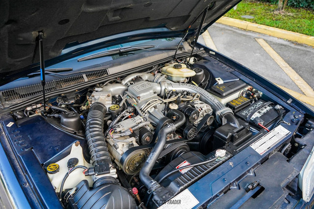 Used 1989 Ford Thunderbird Super RWD image 17