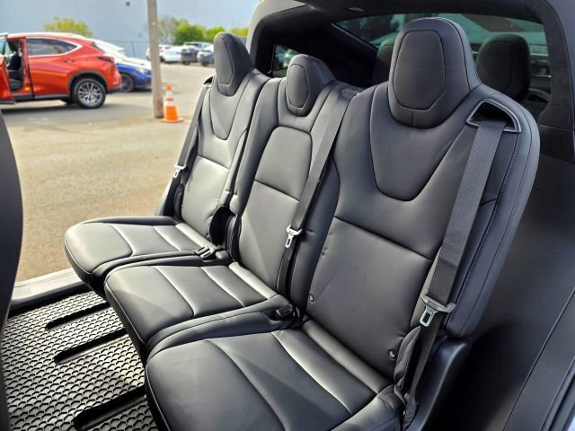 Used 2017 Tesla Model X 75D AWD/4WD image 32