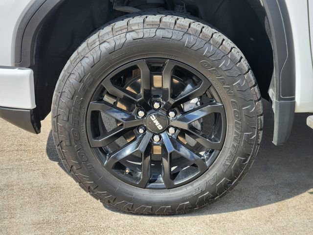 Used 2023 GMC Sierra 1500 AT4X image 10