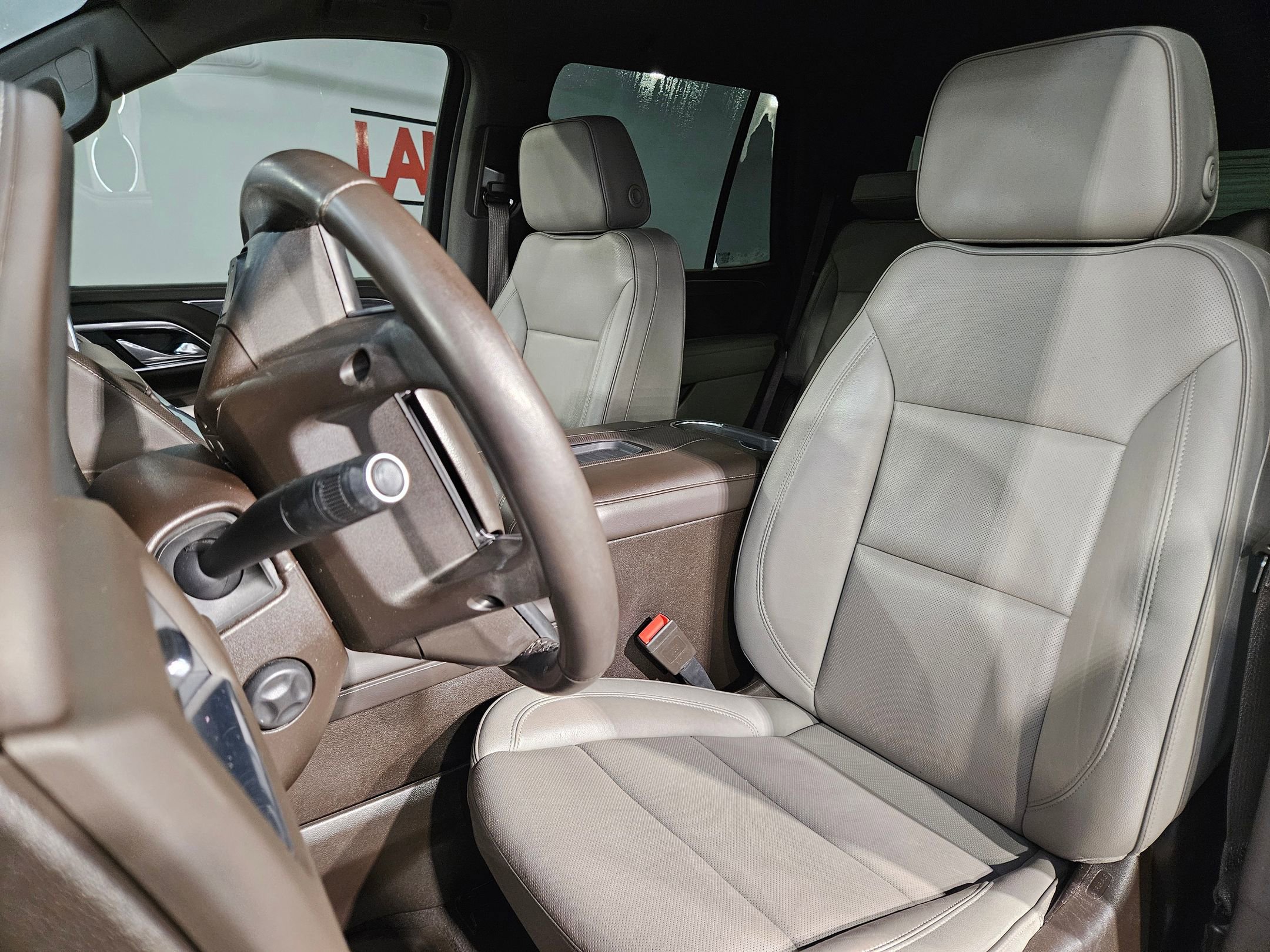 Used 2021 GMC Yukon SLT w/ SLT Luxury Package image 25