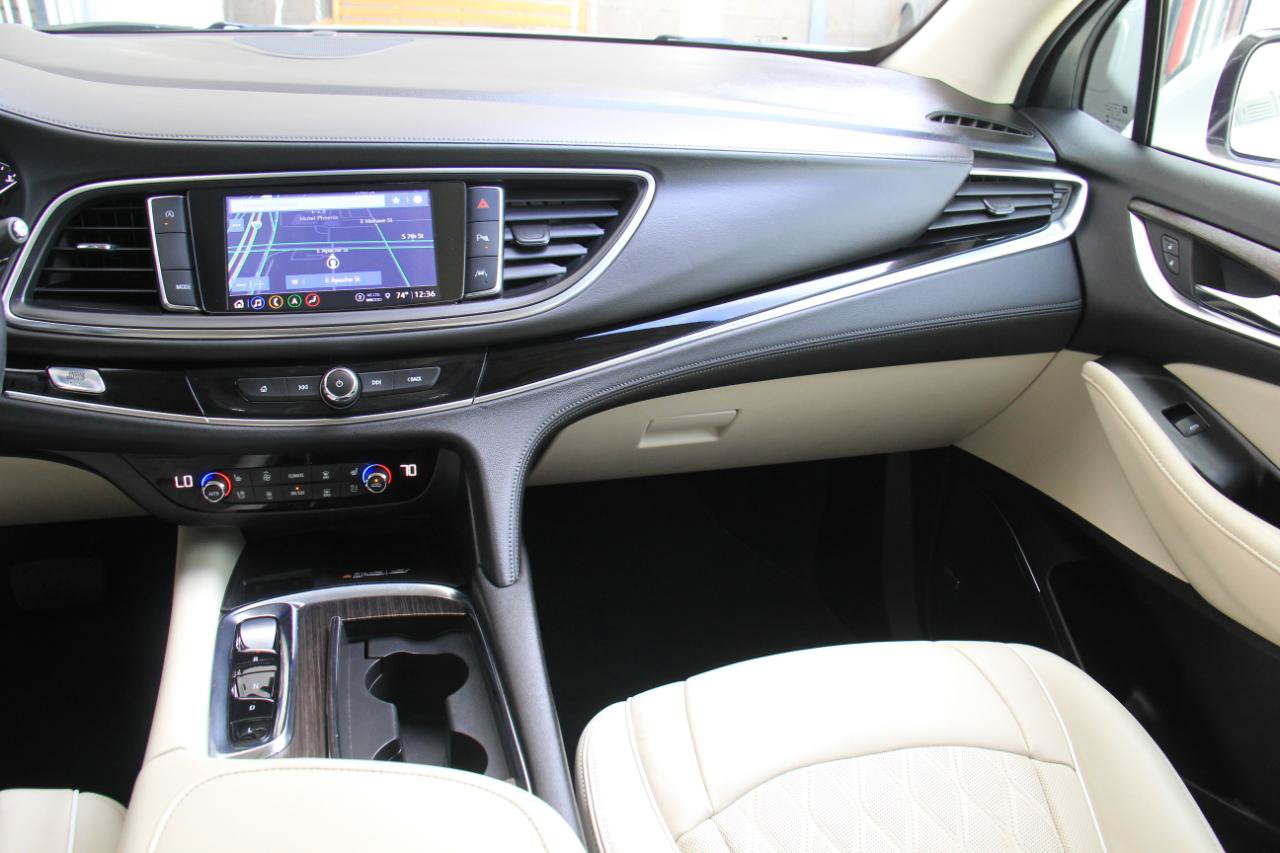 Used 2023 Buick Enclave Avenir w/ Avenir Technology Package FWD image 10