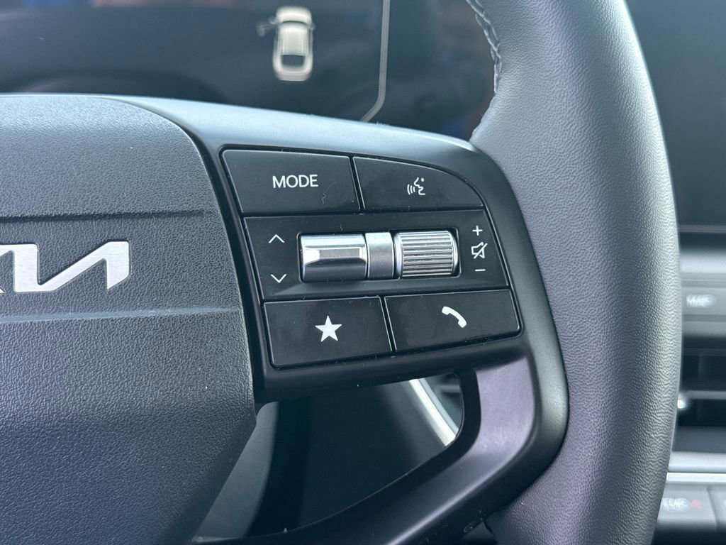 Used 2025 Kia K4 EX FWD image 34